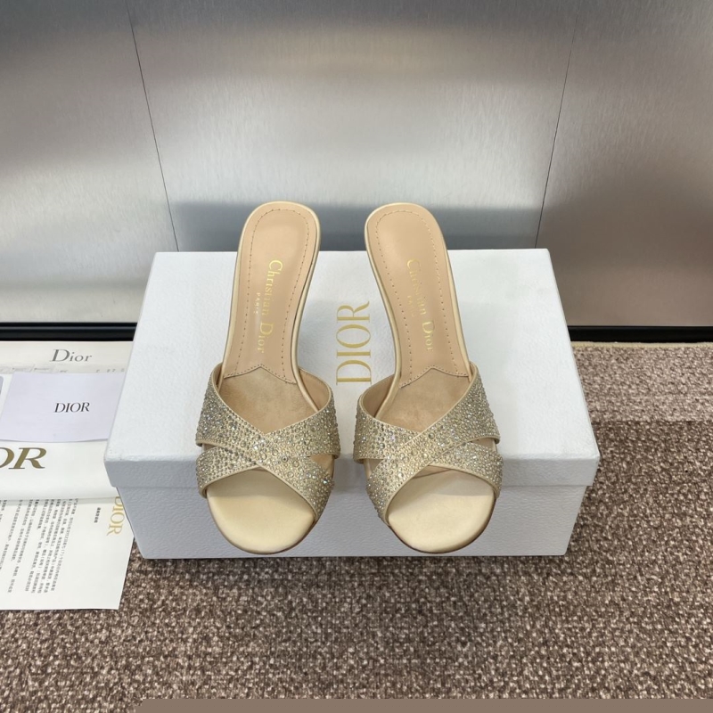ch**an D*or slippers